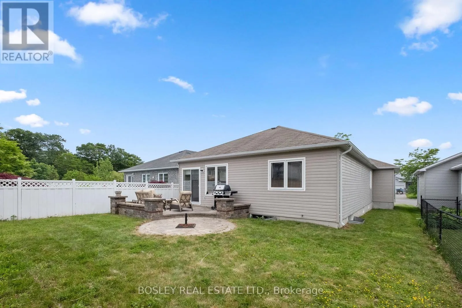 4 AUSTIN COURT