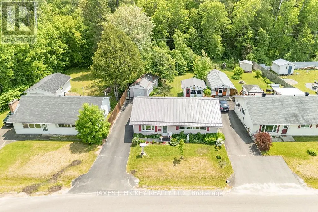 28 LASALLE DRIVE