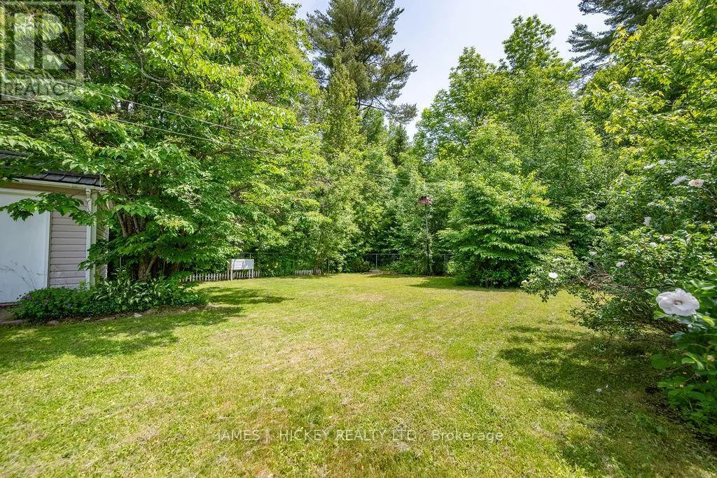 28 LASALLE DRIVE