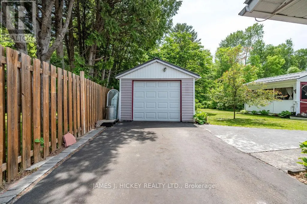 28 LASALLE DRIVE