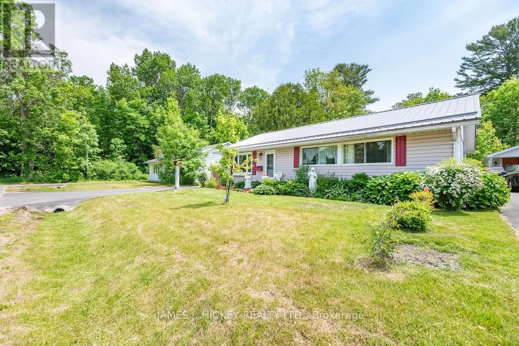 28 LASALLE DRIVE