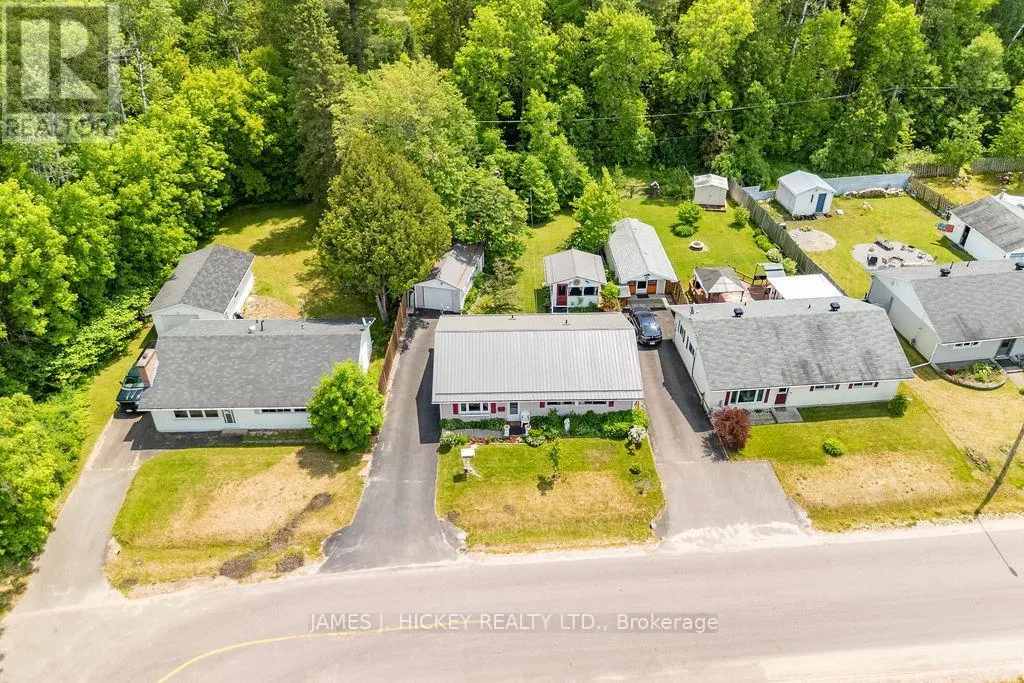 28 LASALLE DRIVE