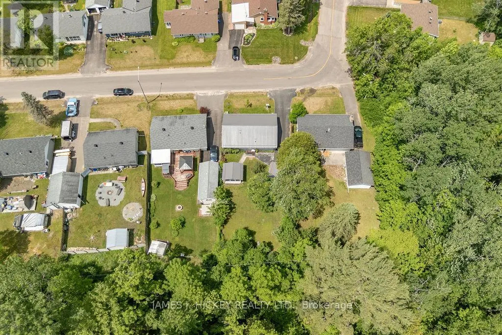 28 LASALLE DRIVE