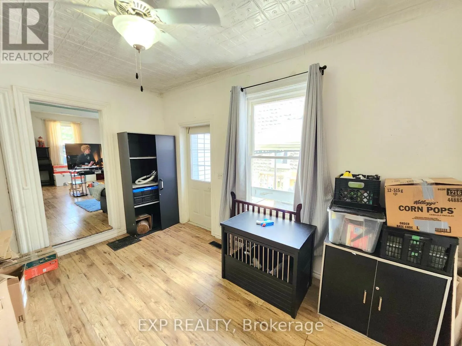 485 DIBBLE STREET W