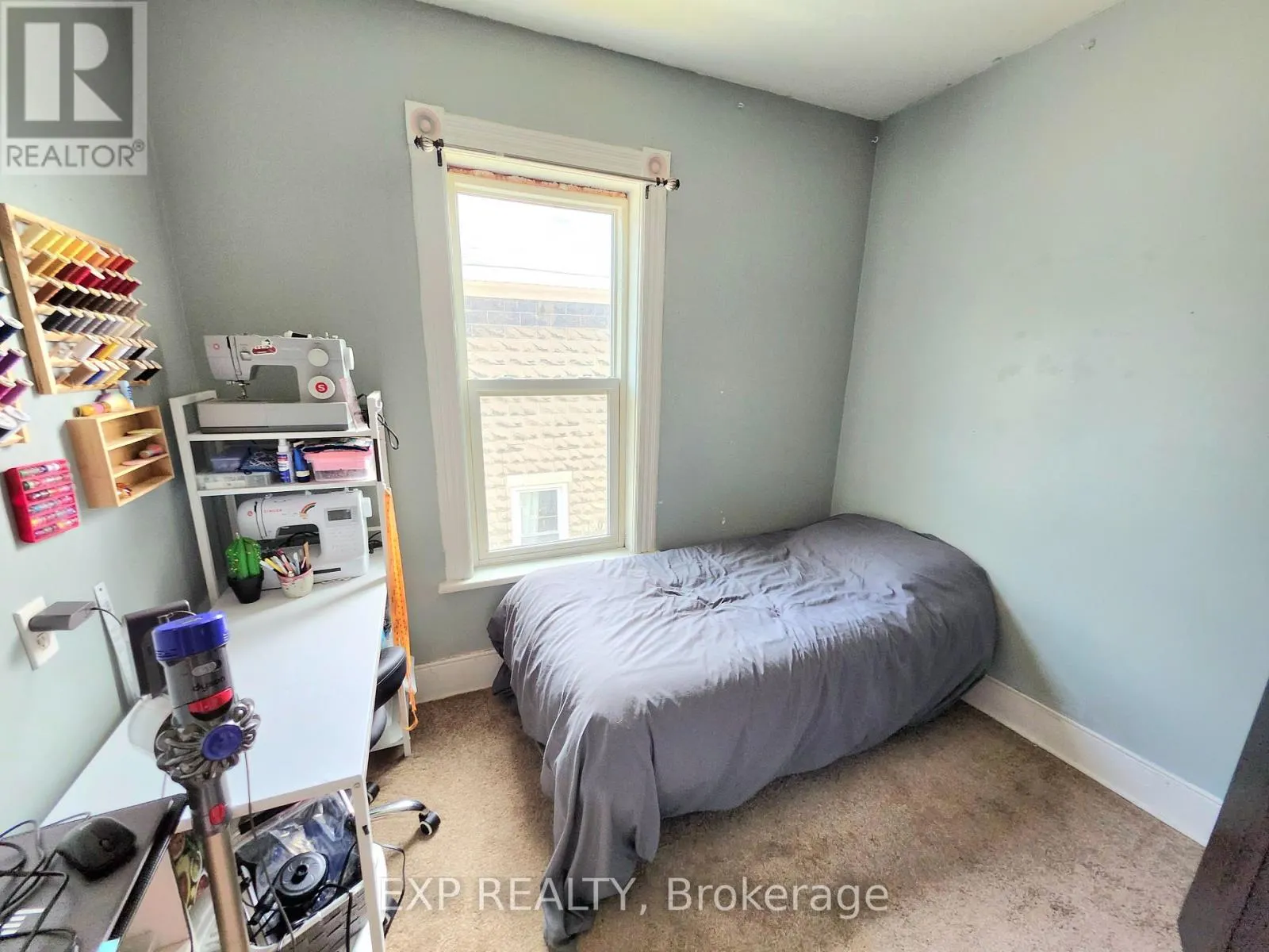 485 DIBBLE STREET W