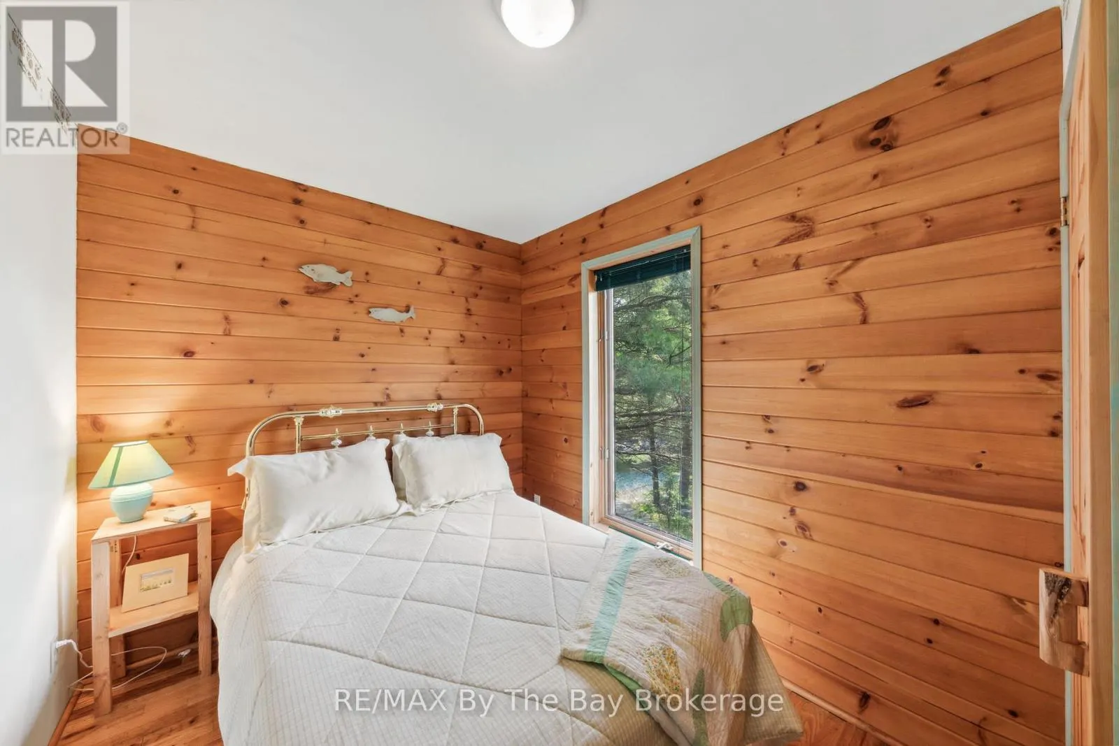 12 IS 3900 GEORGIAN BAY