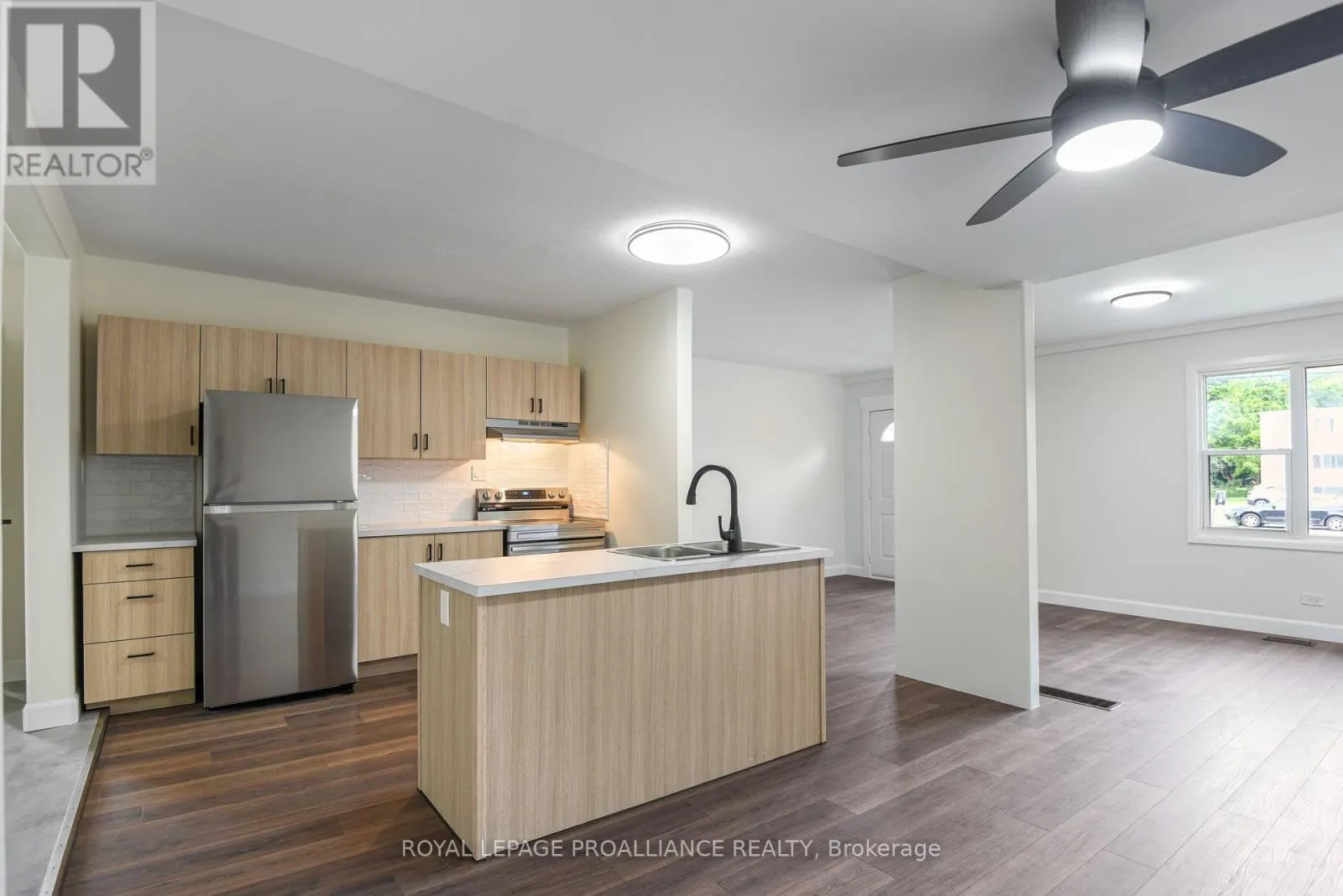 11 BROADWAY AVENUE