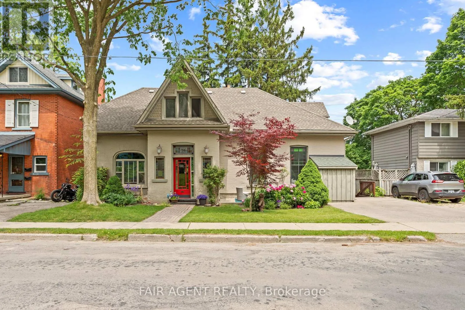 26 DALY AVENUE