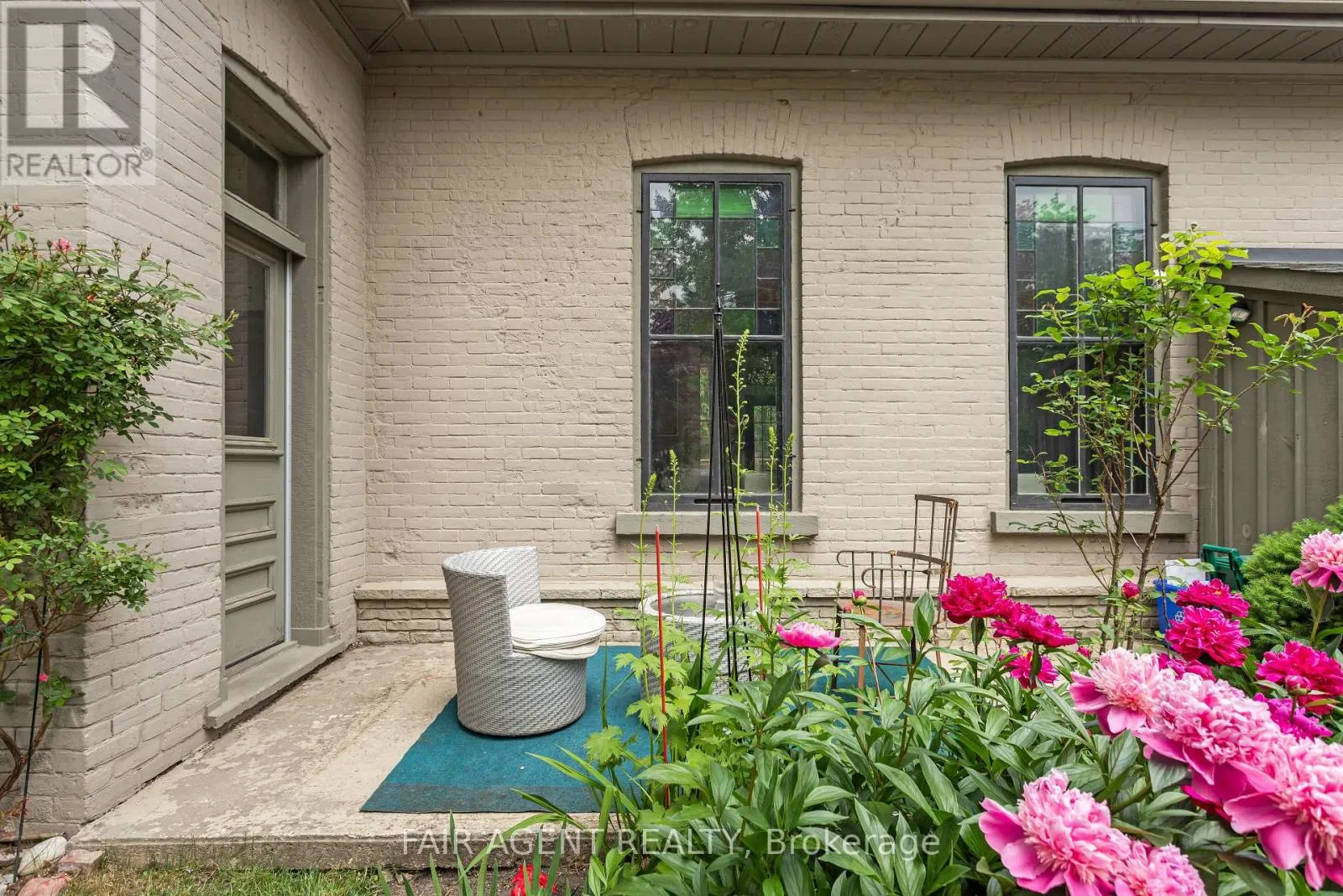 26 DALY AVENUE