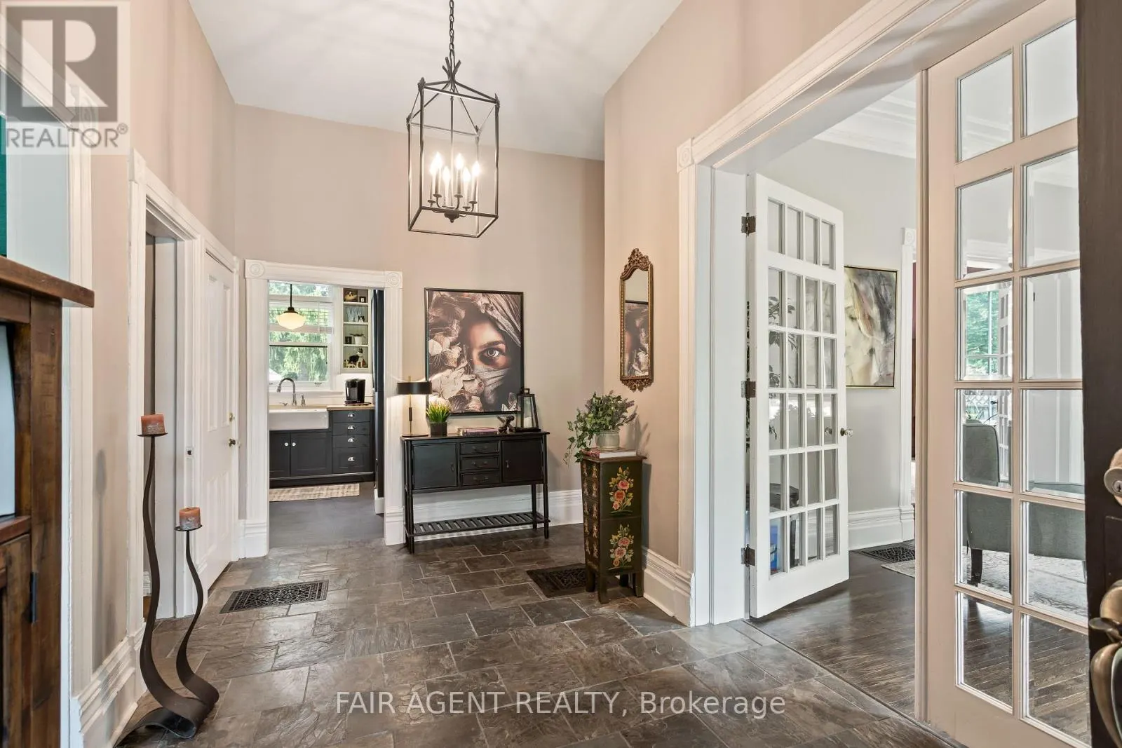 26 DALY AVENUE