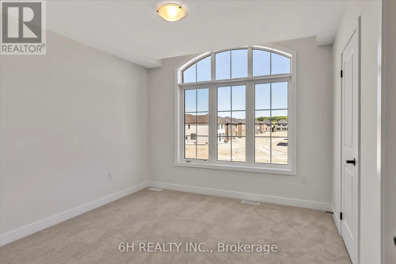 329 O'TOOLE CRESCENT