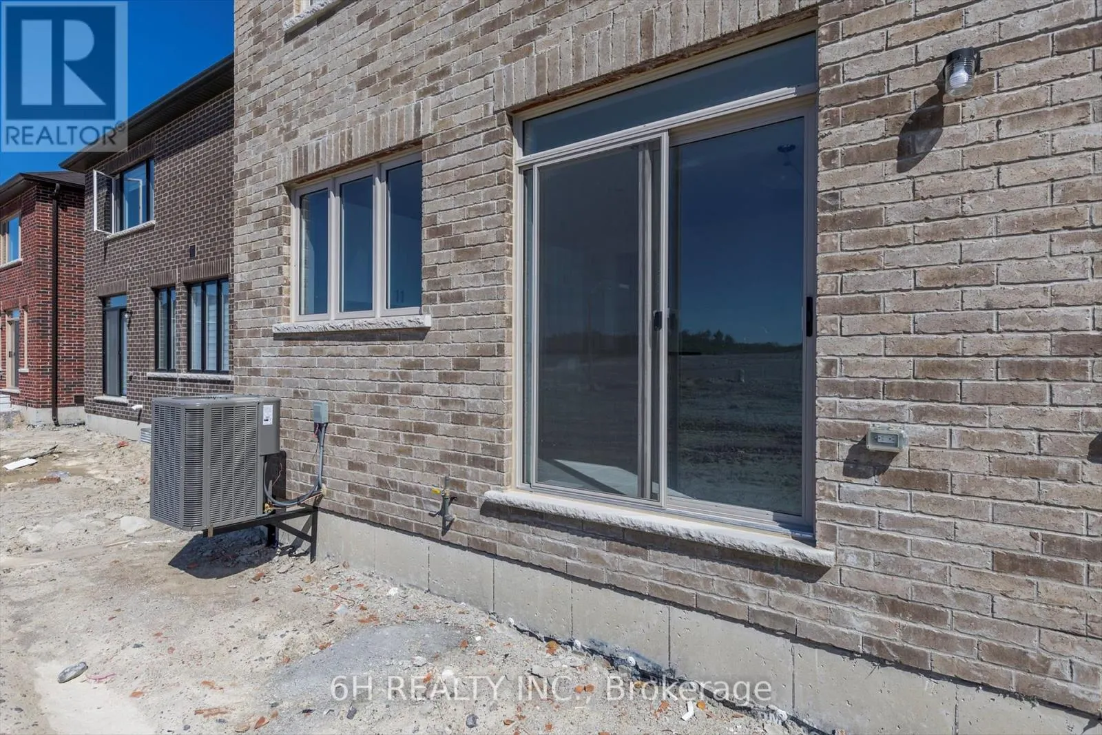 329 O'TOOLE CRESCENT