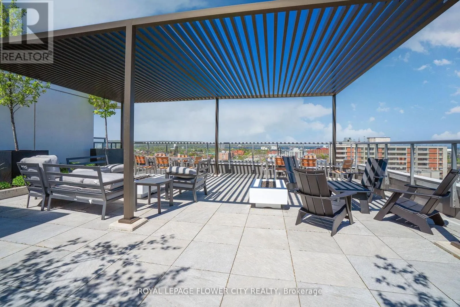 907 - 212 KING WILLIAM STREET S