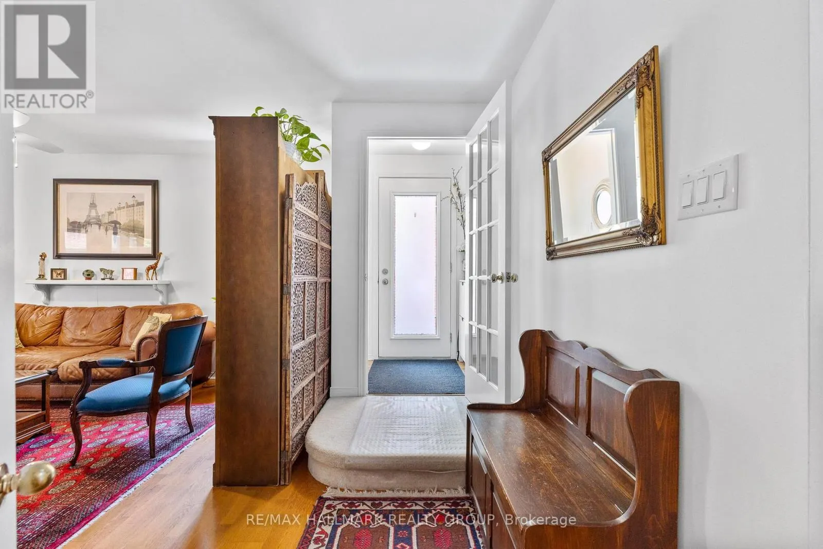 2 - 19 MONTCALM STREET