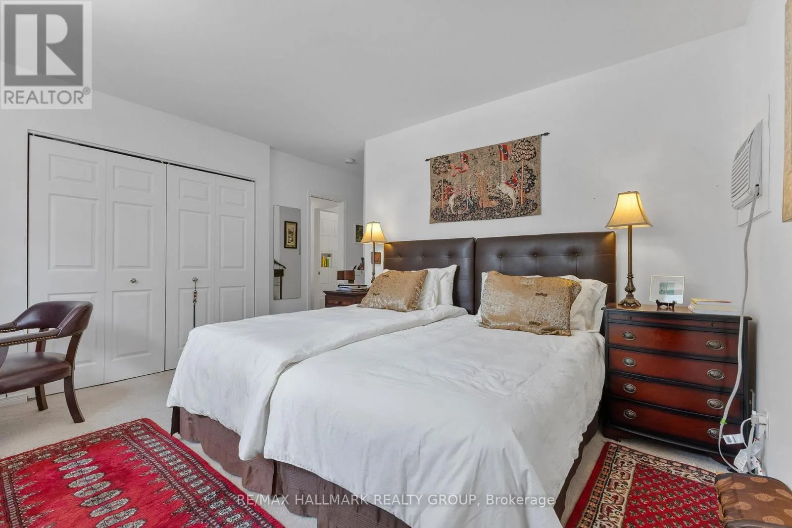 2 - 19 MONTCALM STREET