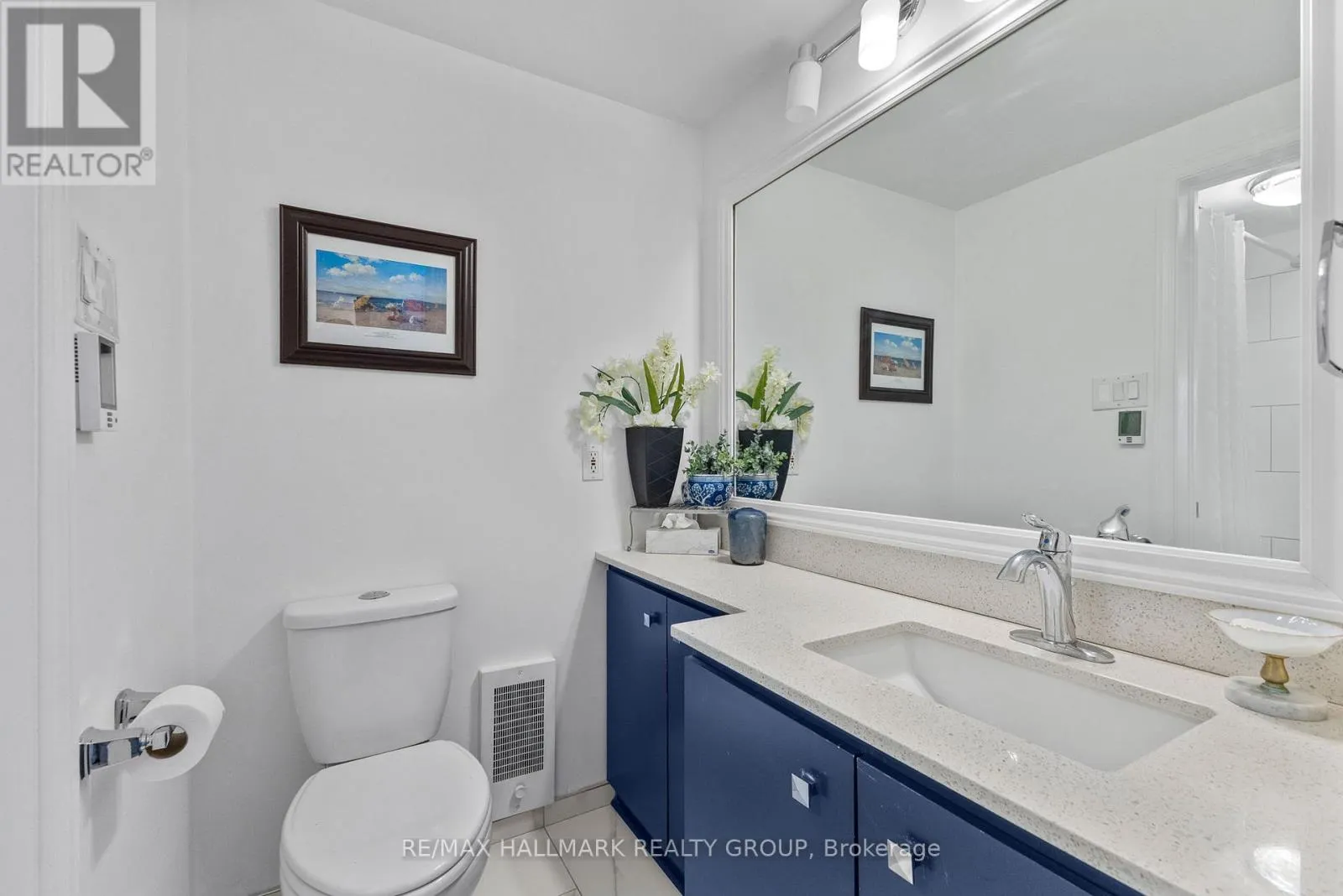 2 - 19 MONTCALM STREET