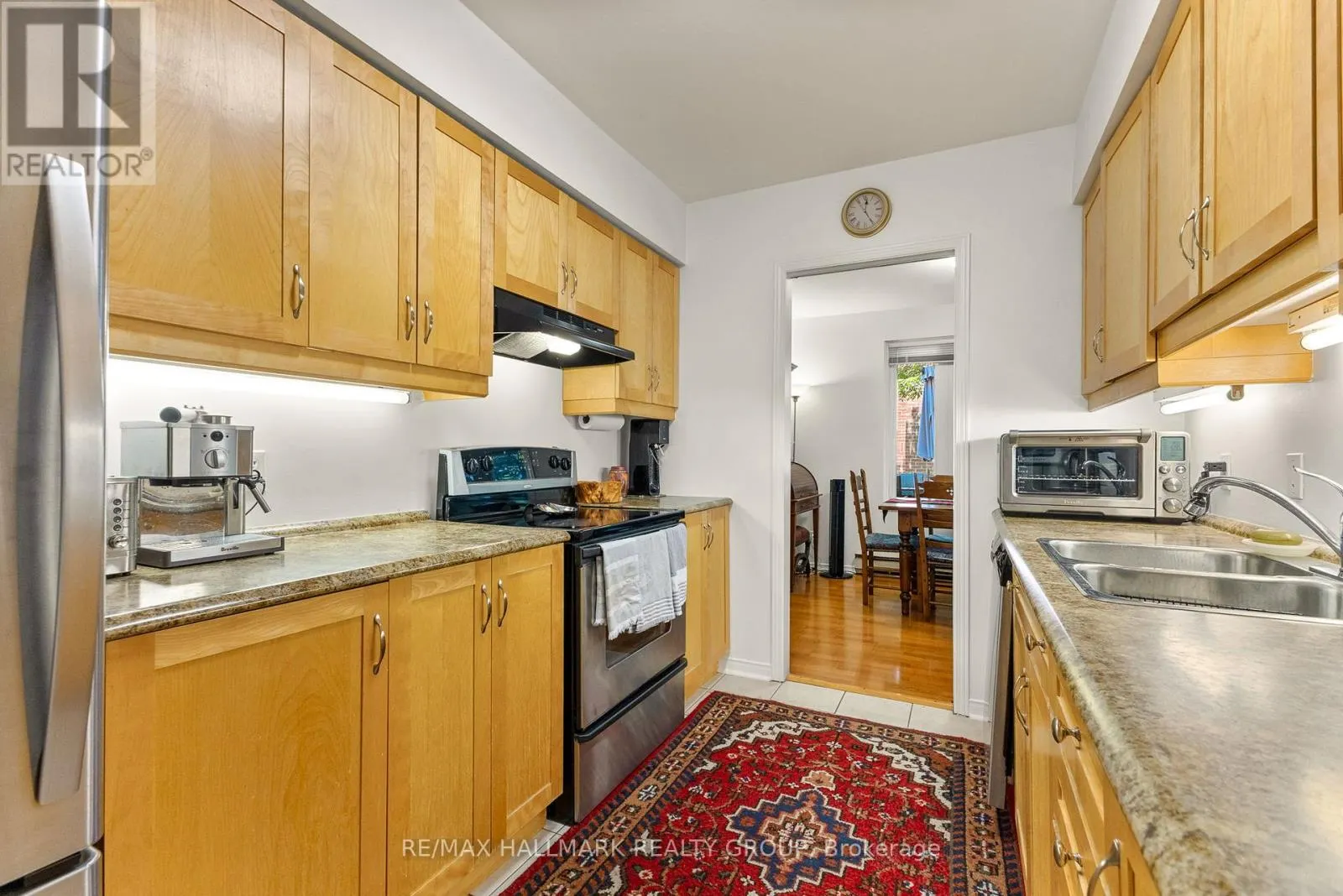 2 - 19 MONTCALM STREET