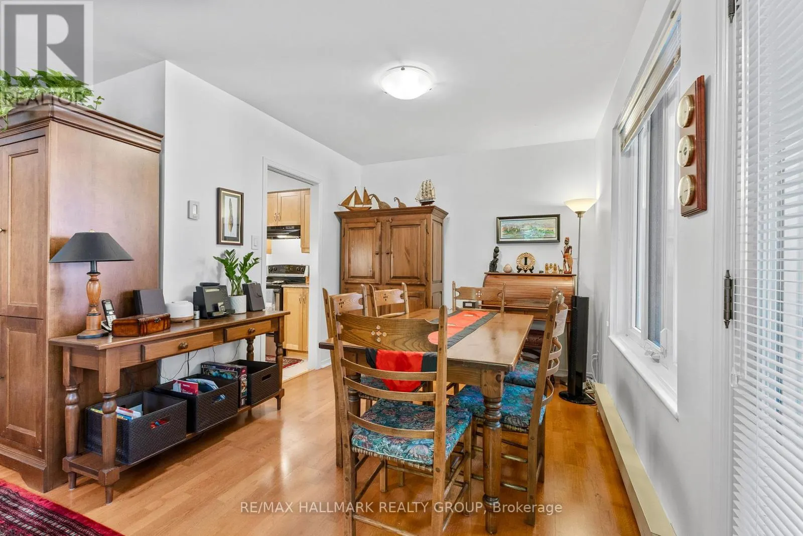 2 - 19 MONTCALM STREET