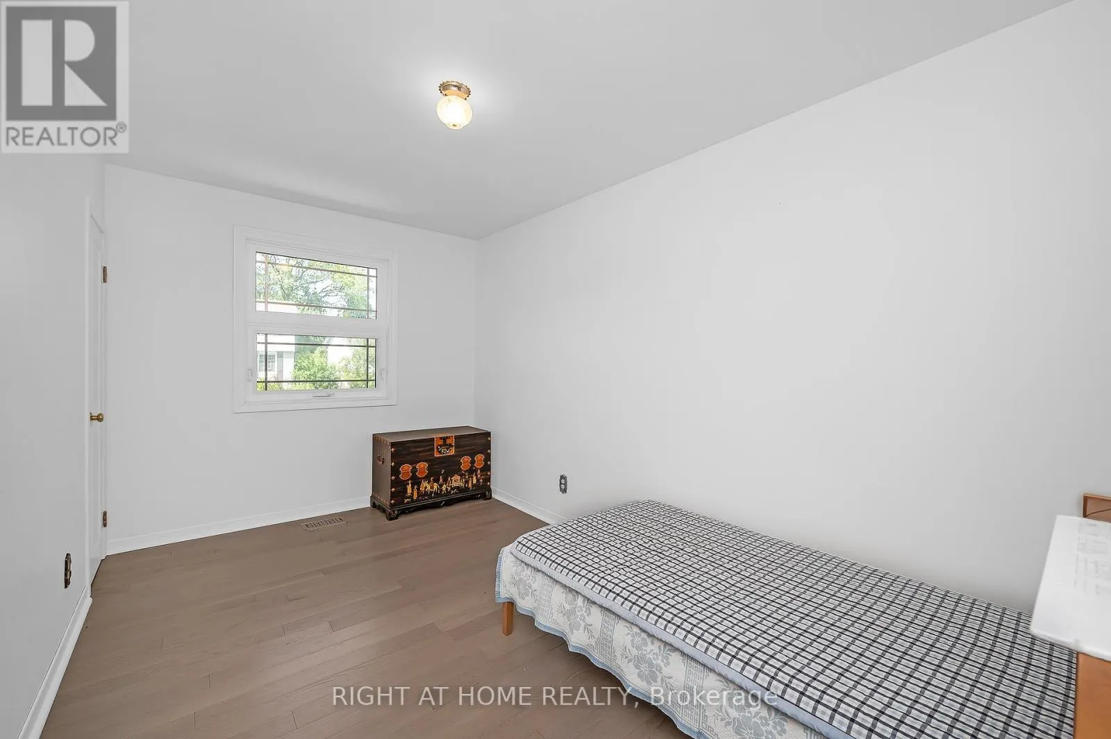 85 ROBINHOOD DRIVE
