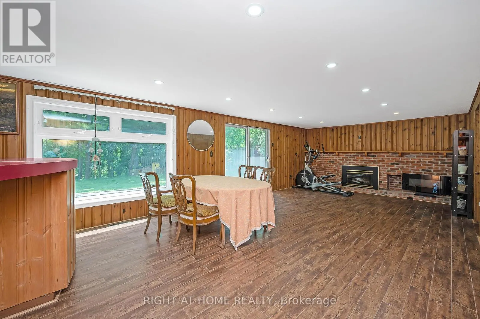 85 ROBINHOOD DRIVE