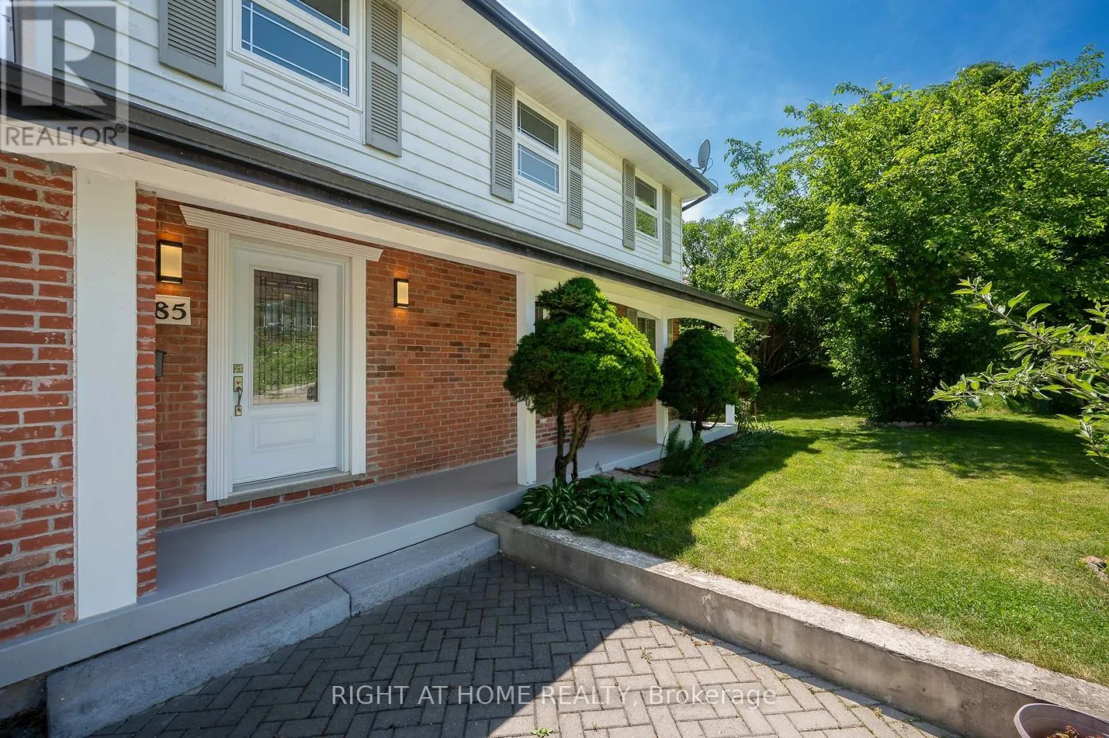 85 ROBINHOOD DRIVE