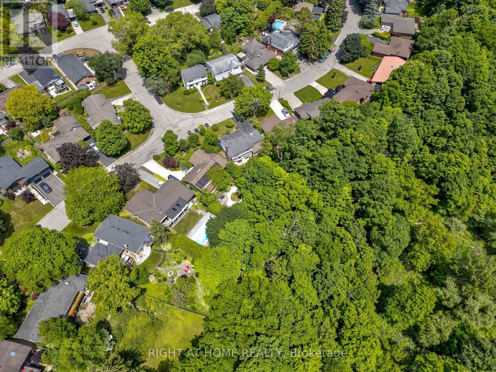 85 ROBINHOOD DRIVE