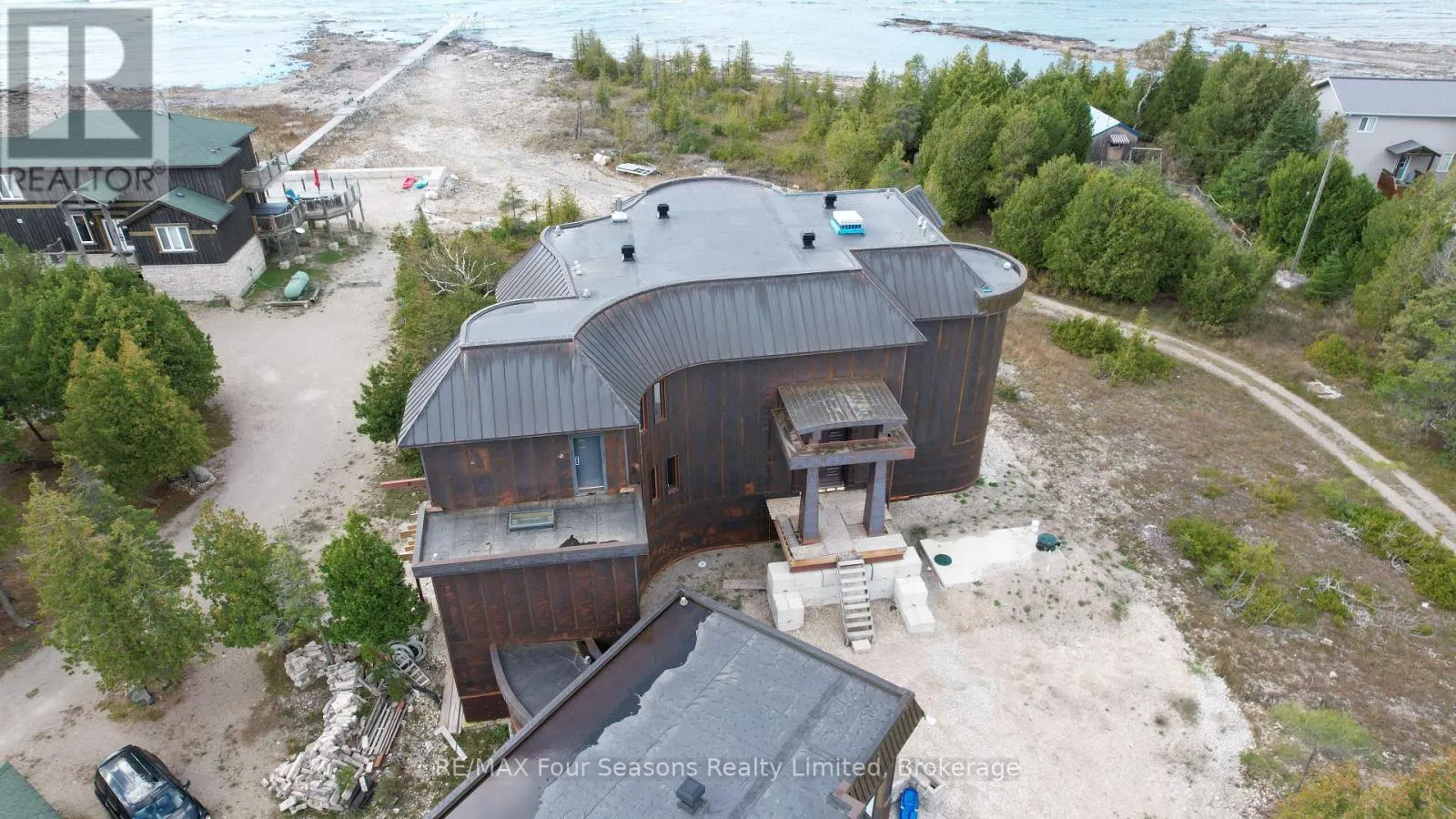 794 DORCAS BAY ROAD
