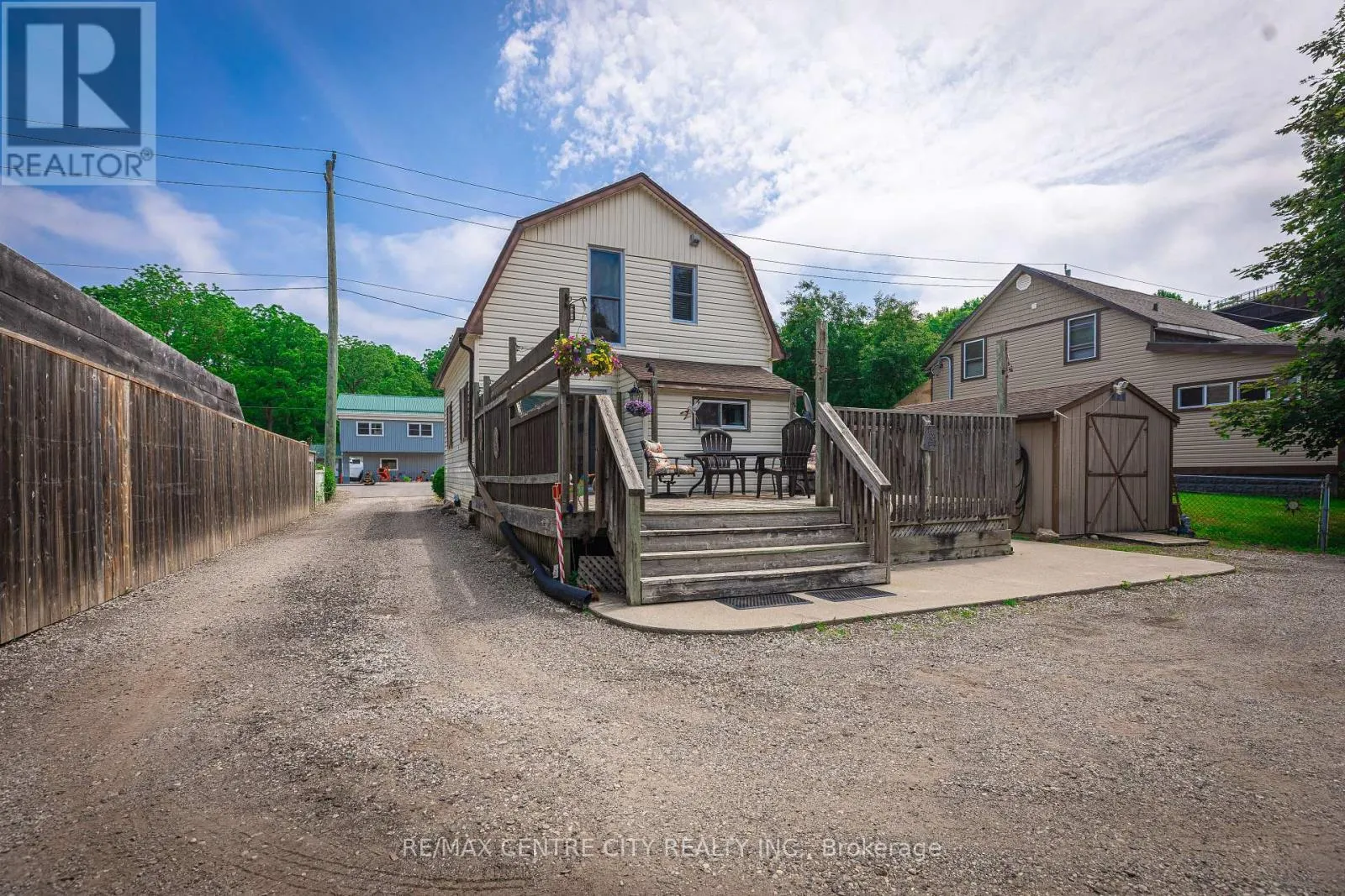 15 SUNSET DRIVE