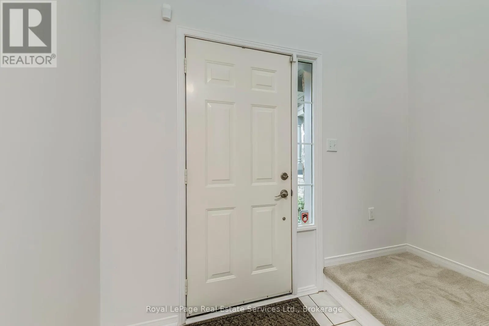 39 FOXBOROUGH DRIVE