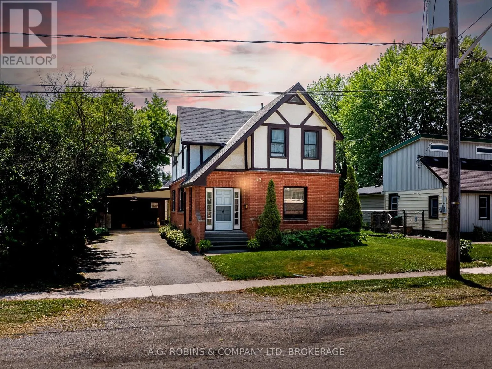 52 CHARLES STREET