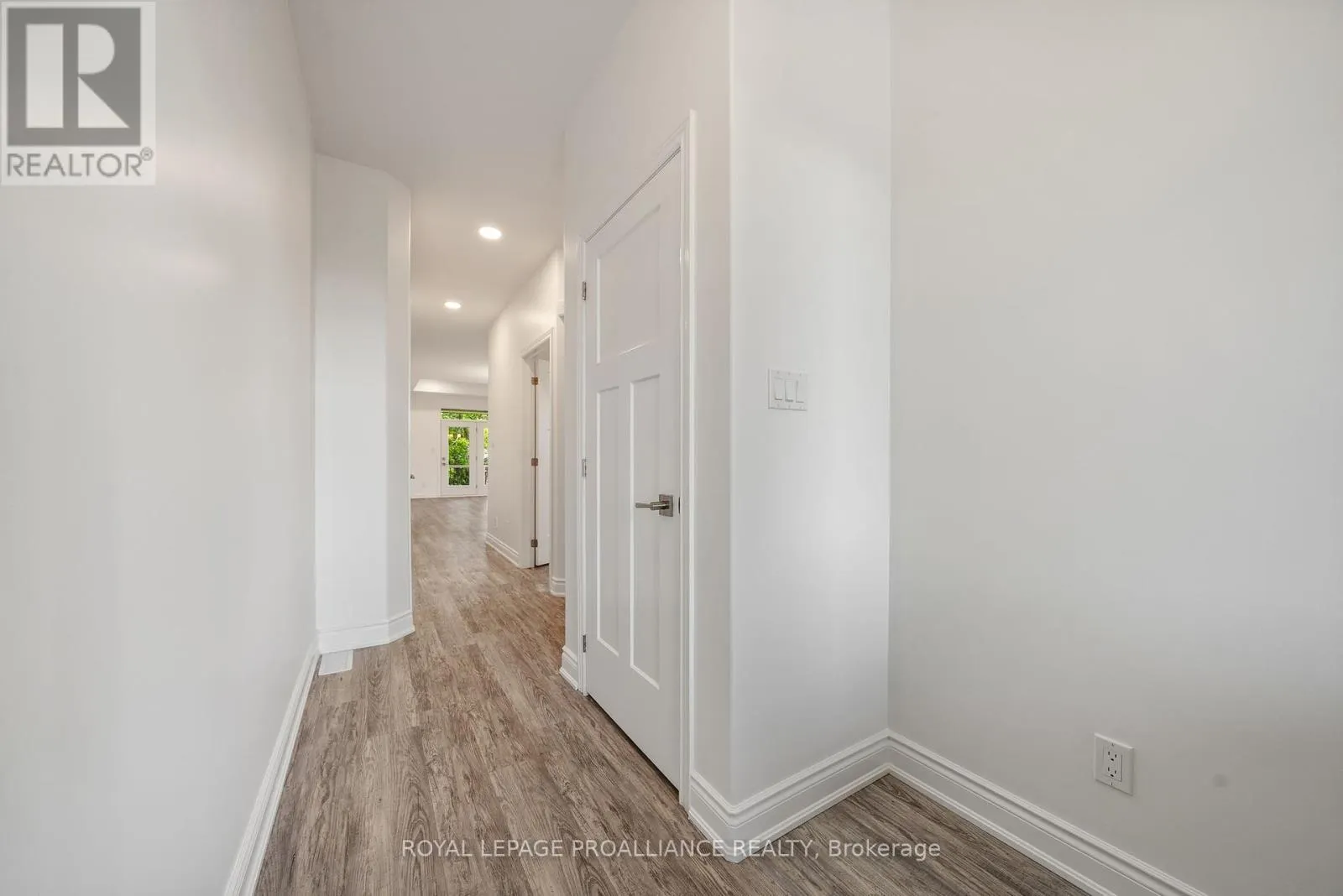 12 DORMAN STREET