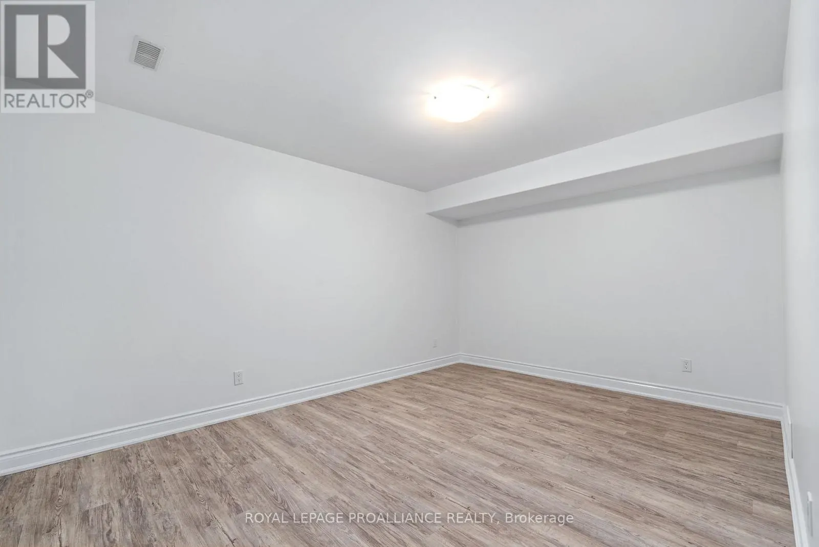 12 DORMAN STREET