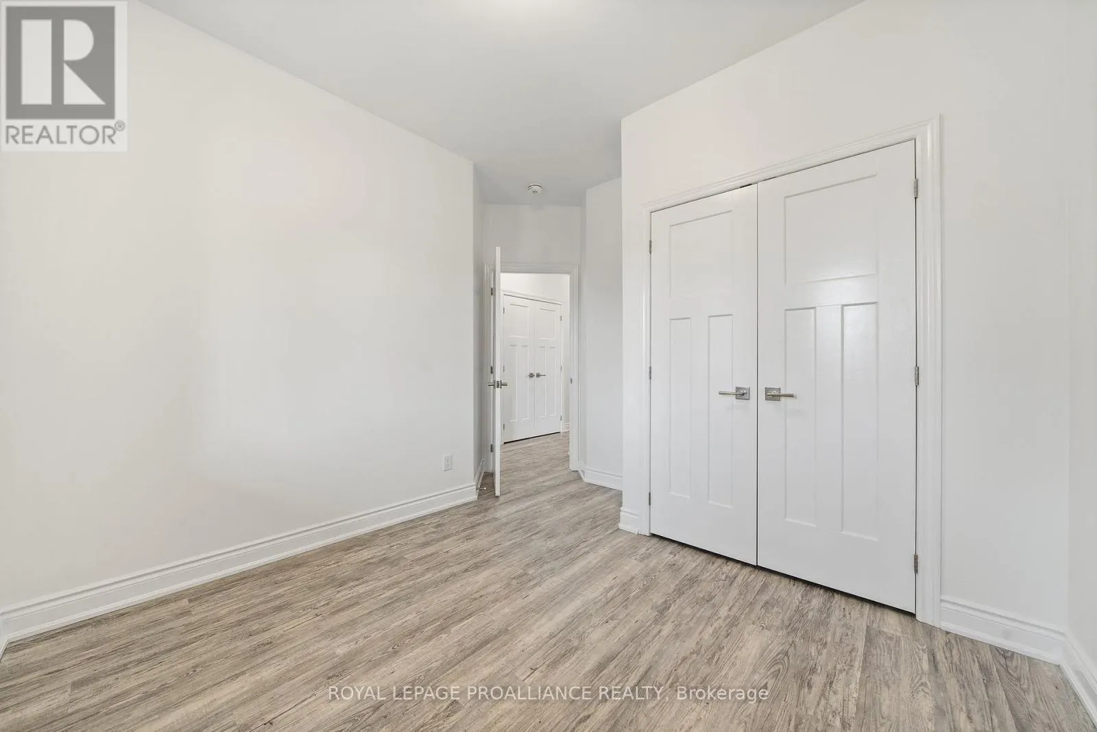 12 DORMAN STREET