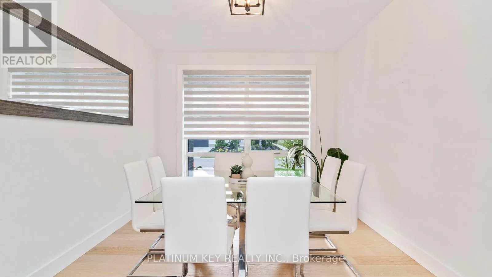 83 DAVENTRY WAY