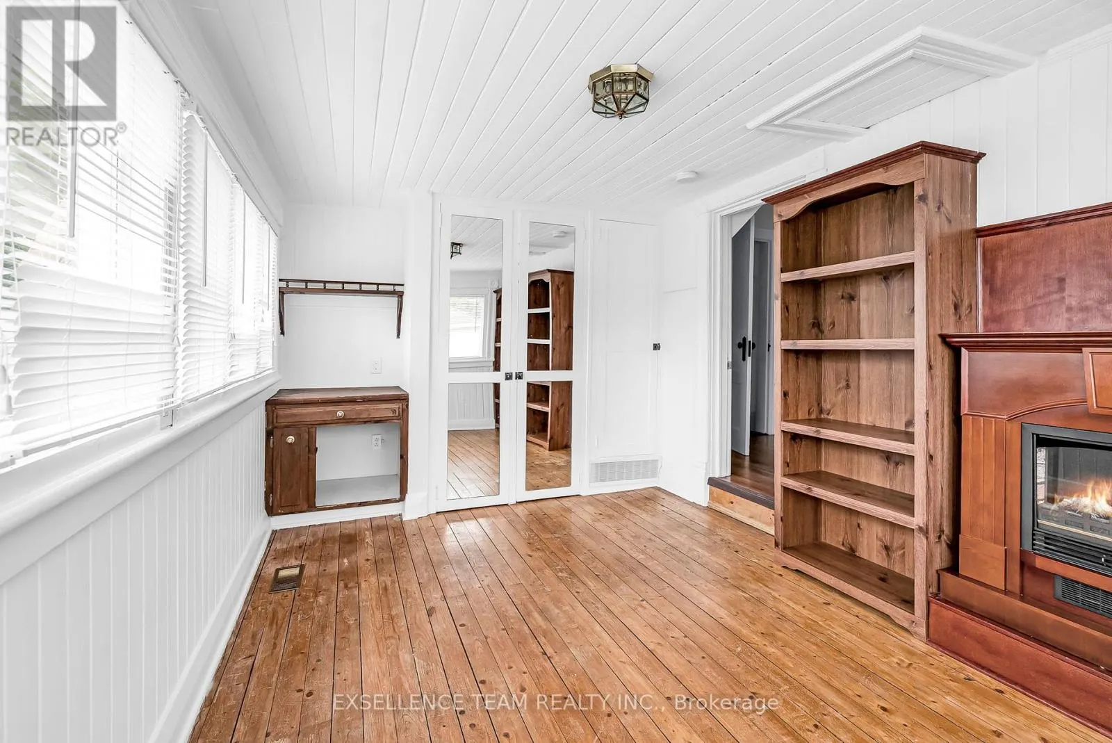 303 FIFTH STREET E