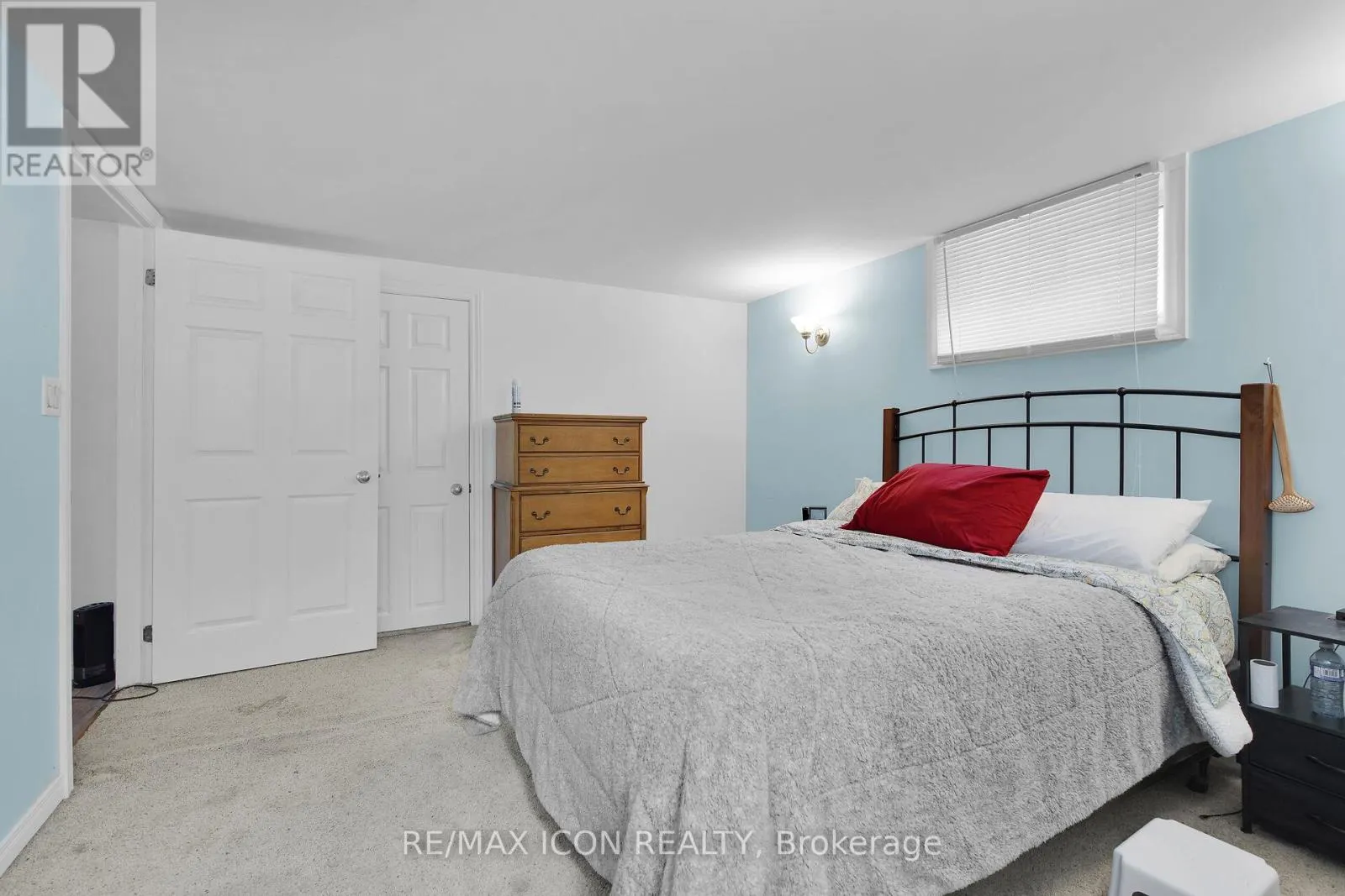 103 BROCK STREET E