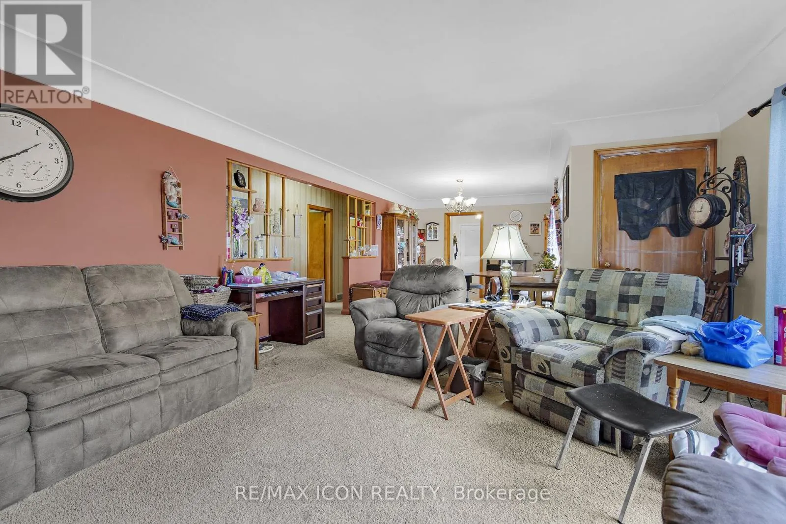 103 BROCK STREET E