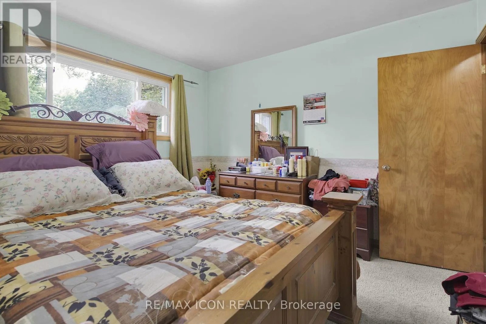 103 BROCK STREET E