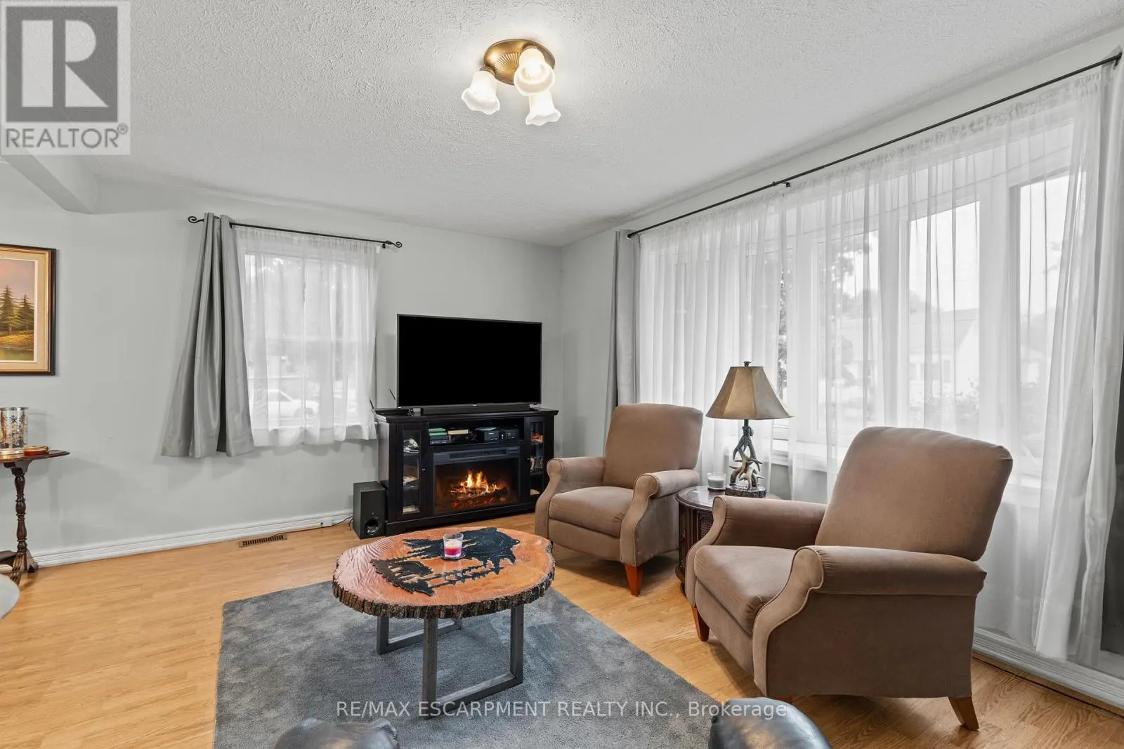 4 CARMAN STREET