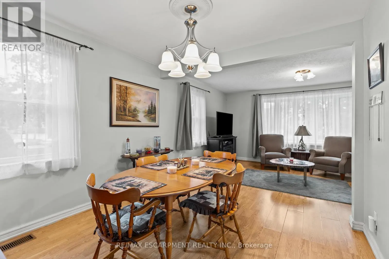 4 CARMAN STREET