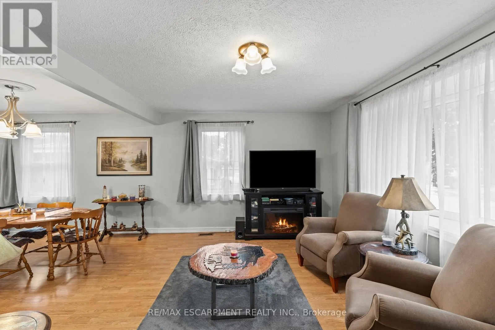 4 CARMAN STREET