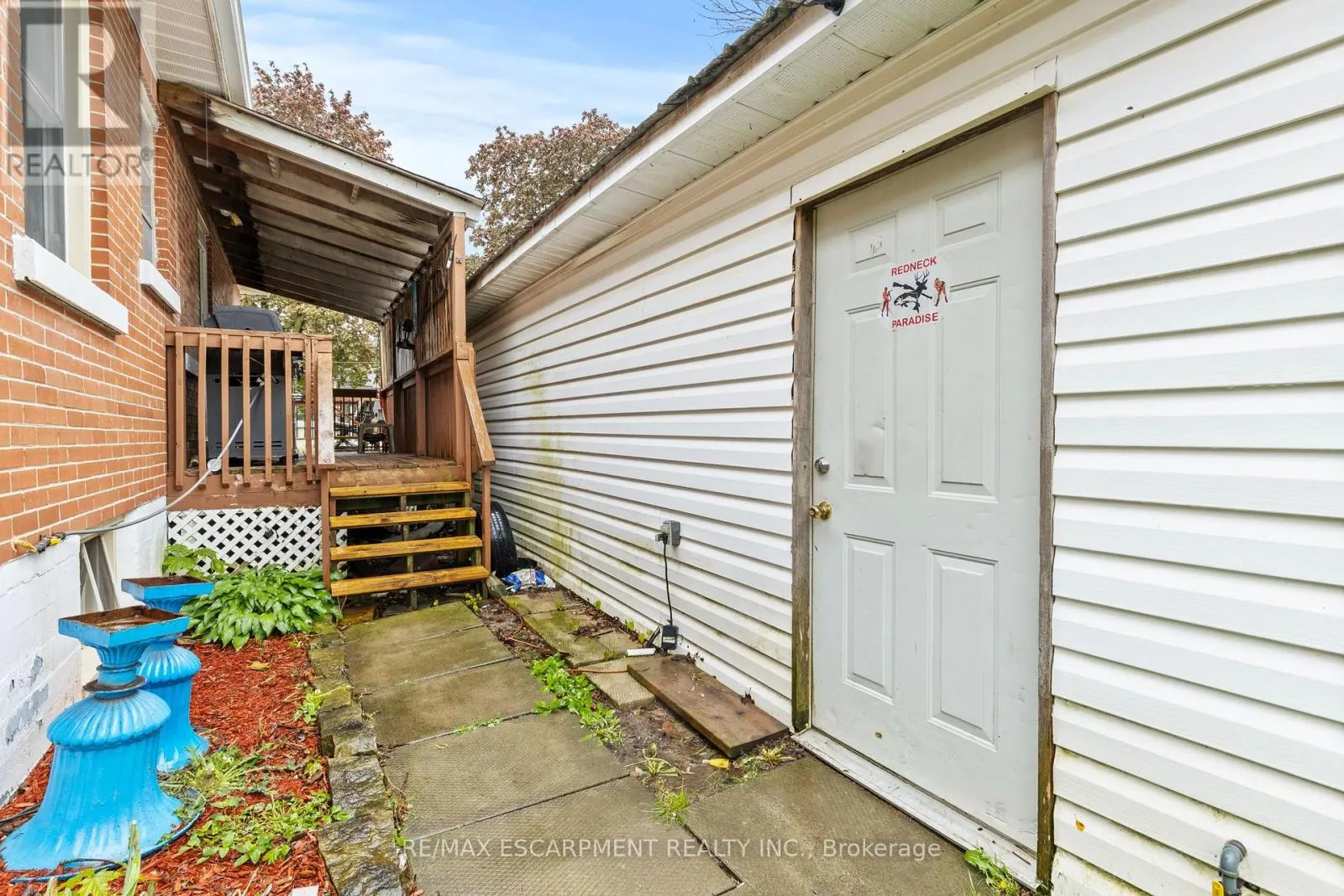 4 CARMAN STREET