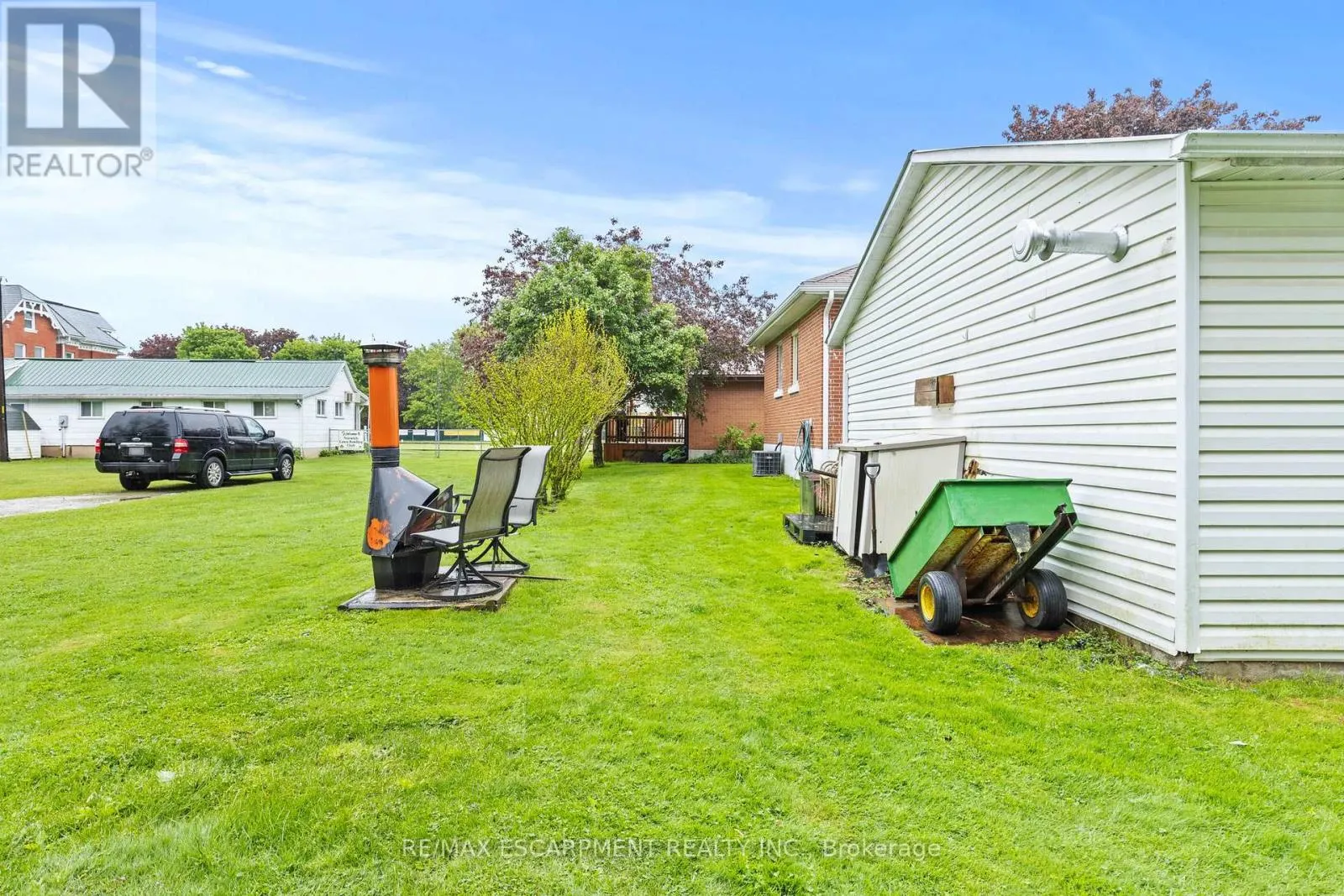 4 CARMAN STREET