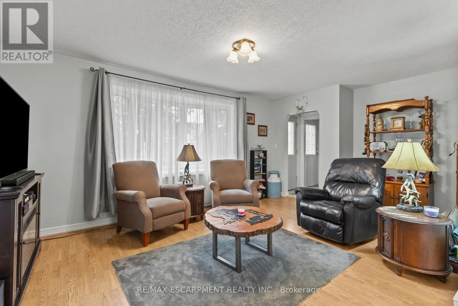 4 CARMAN STREET