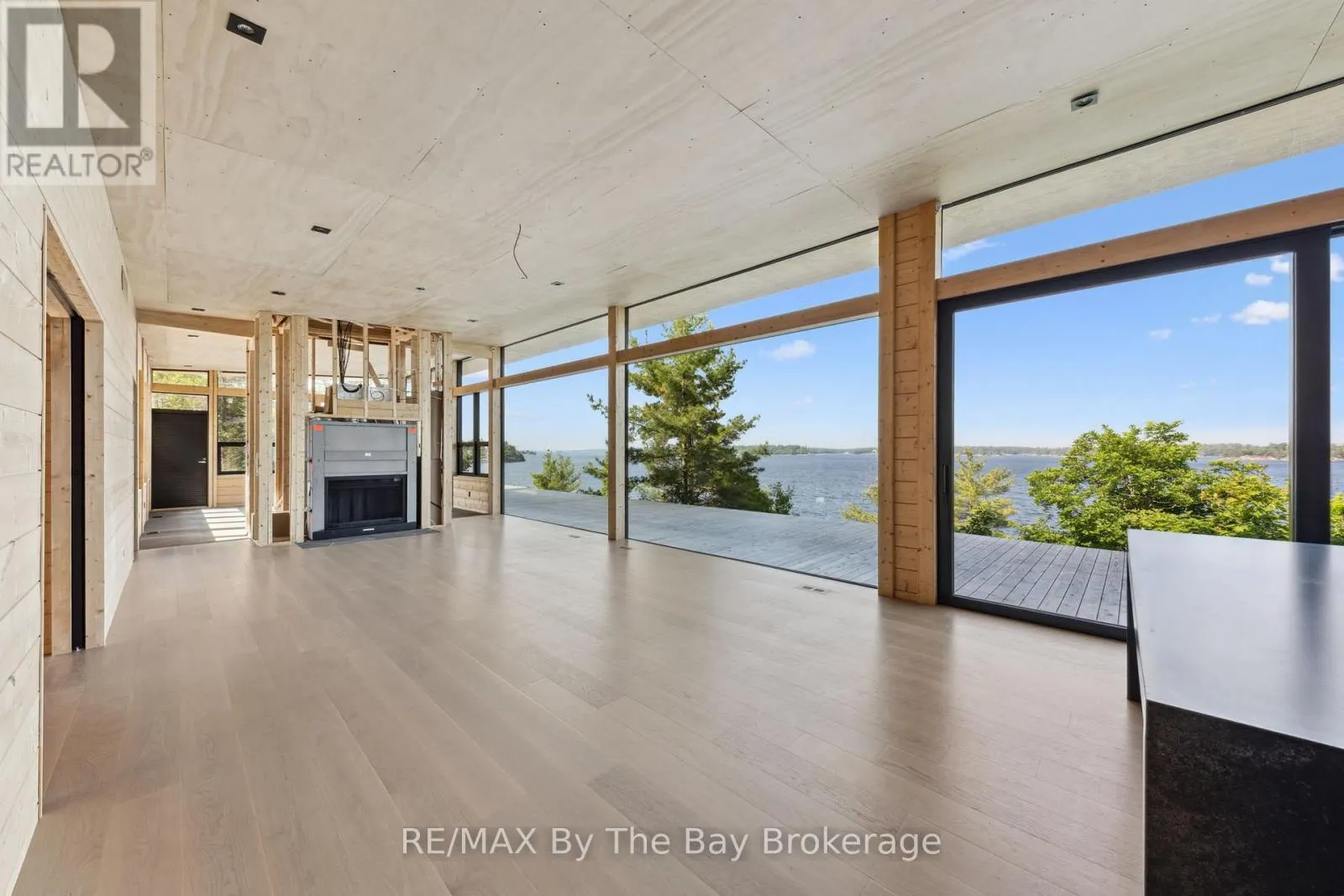 11324 ISLAND 1810/BONE ISLAND