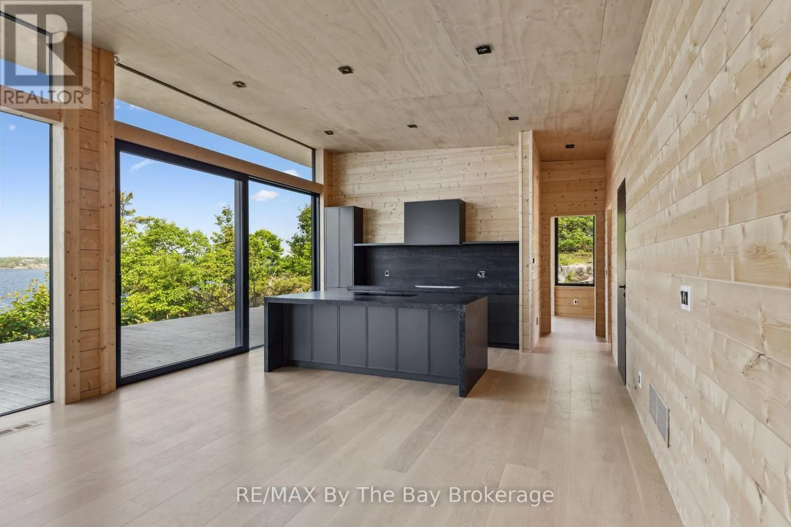 11324 ISLAND 1810/BONE ISLAND