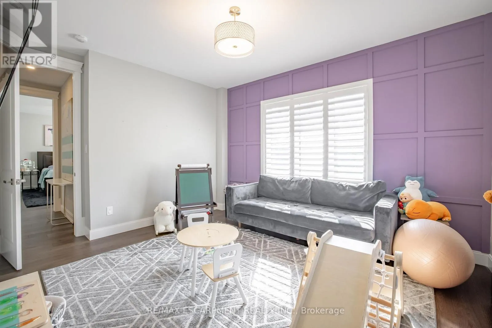 4 LOCKMAN DRIVE
