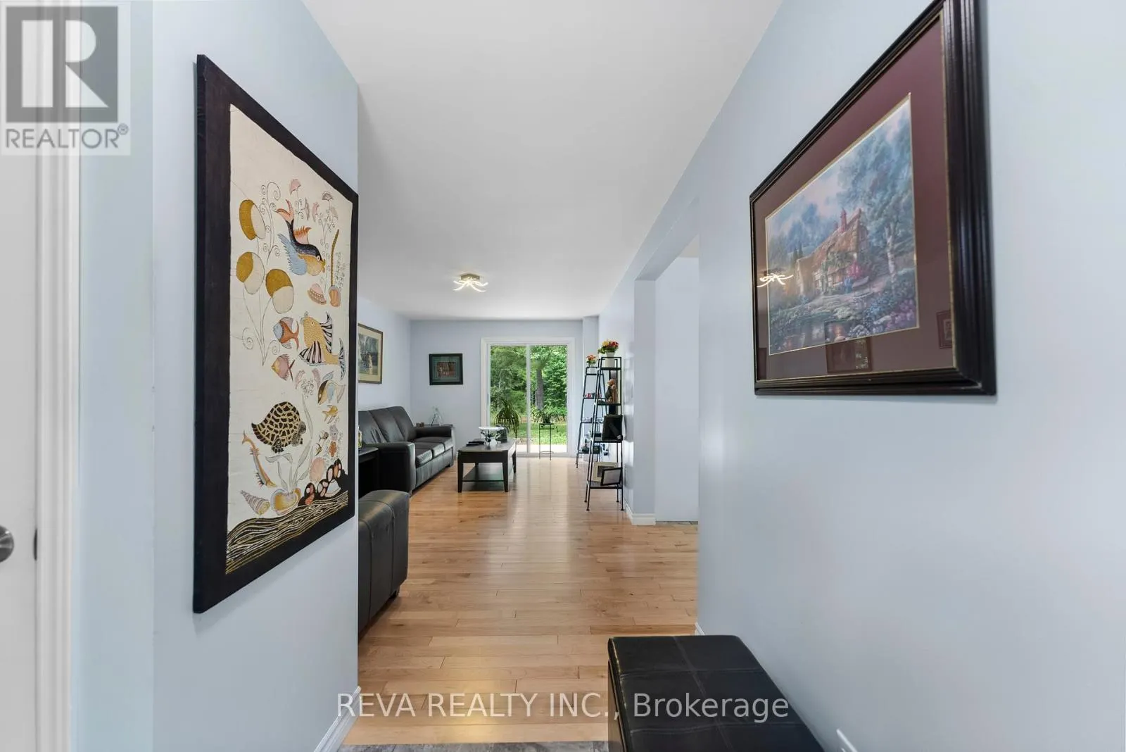 32 PAPINEAU LAKE ROAD