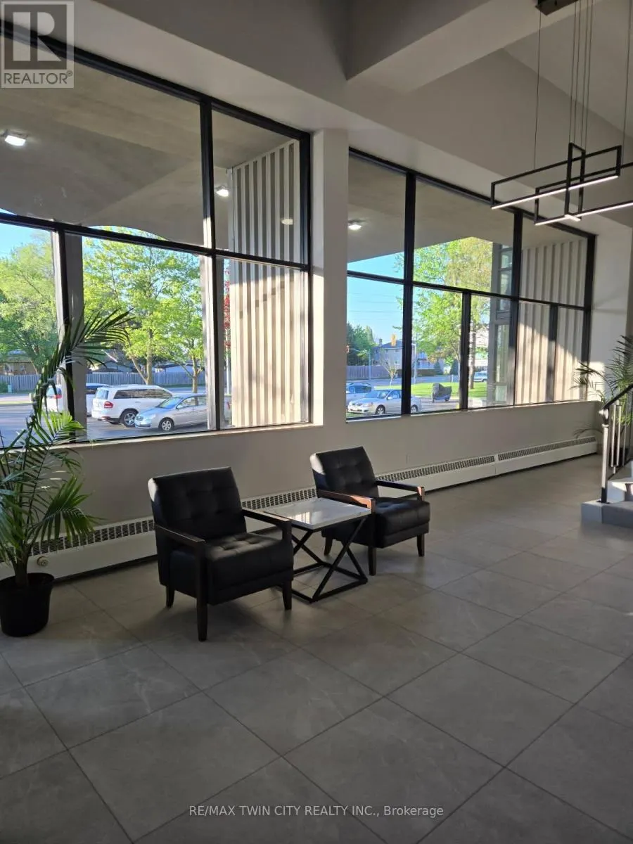 701 - 24 MIDLAND DRIVE
