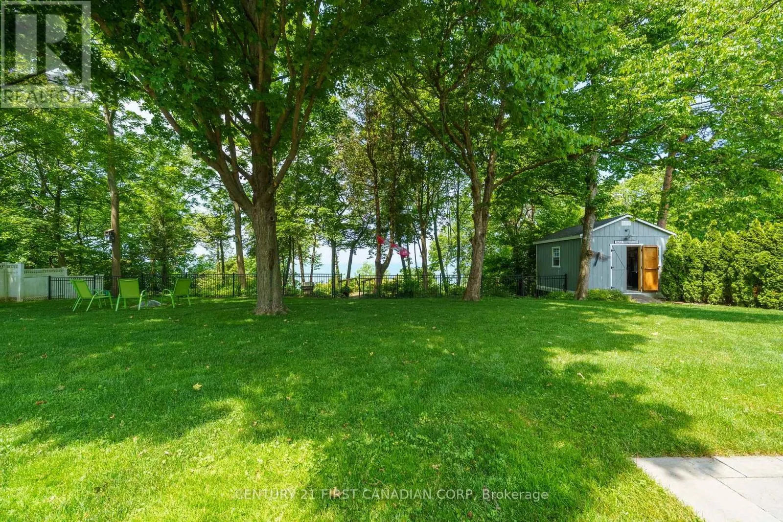 5144 CEDARVIEW DRIVE